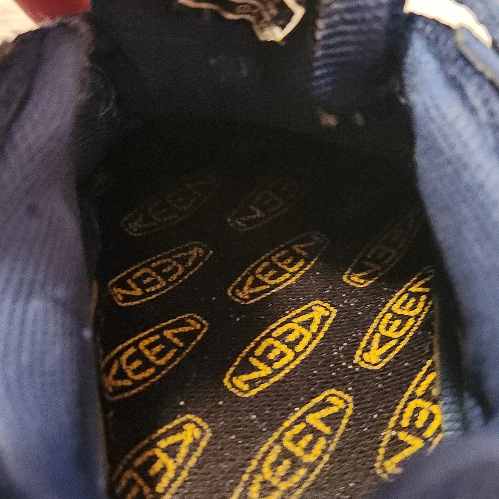 Keen Toddler Blue and Rainbow Sandals Size 7 - Picture 9 of 10